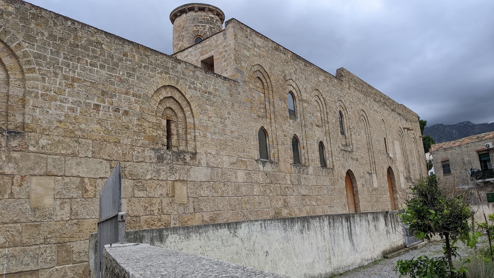 Castello Di Maredolce Palermo Italia It