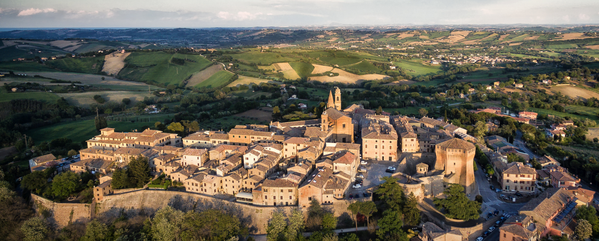 Do you italy. Марке Италия. Mondavio. Marche.