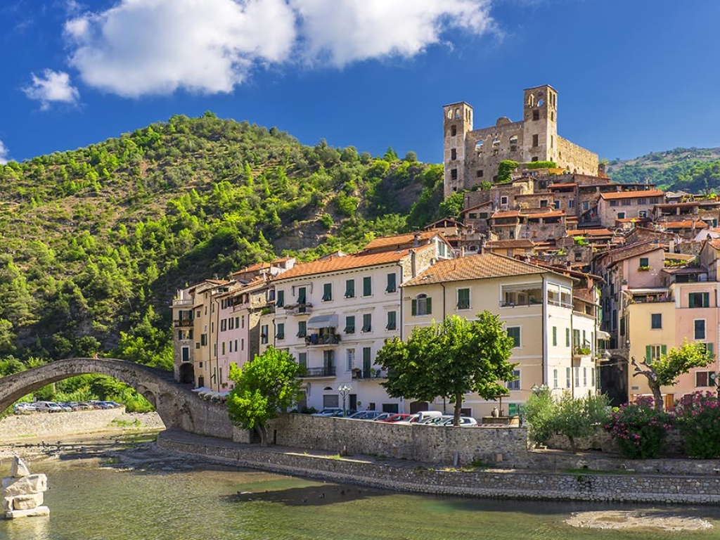 Dolceacqua, Borgo In Liguria: Cosa Vedere - Italia.it