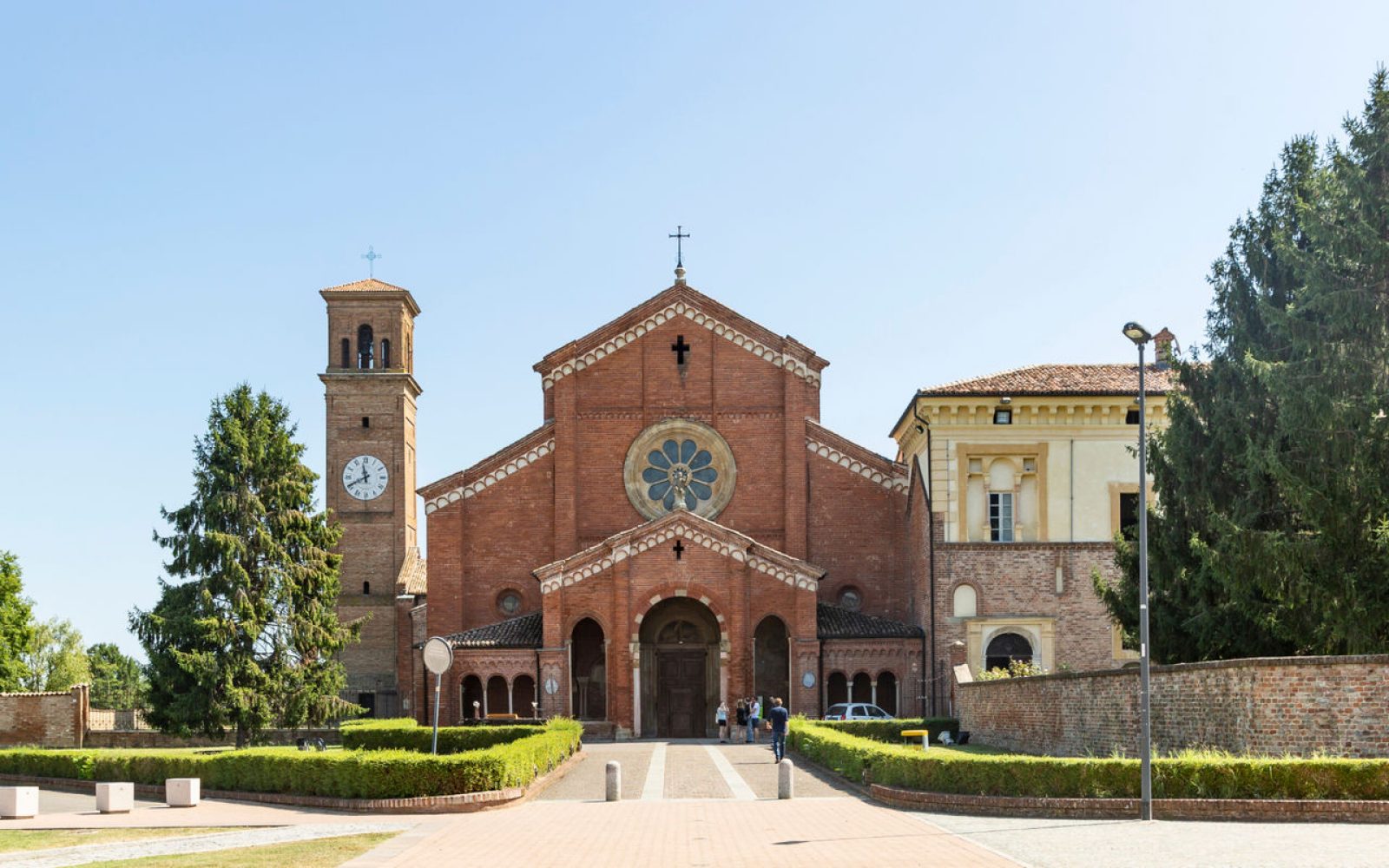 abbazia cistercense chiaravalle della colomba in bicicletta