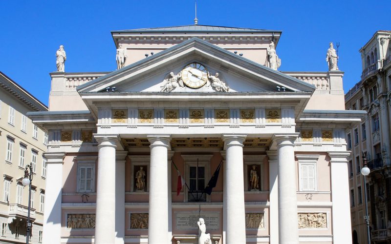 Piazza della Borsa, tra vita e romanzo di Svevo