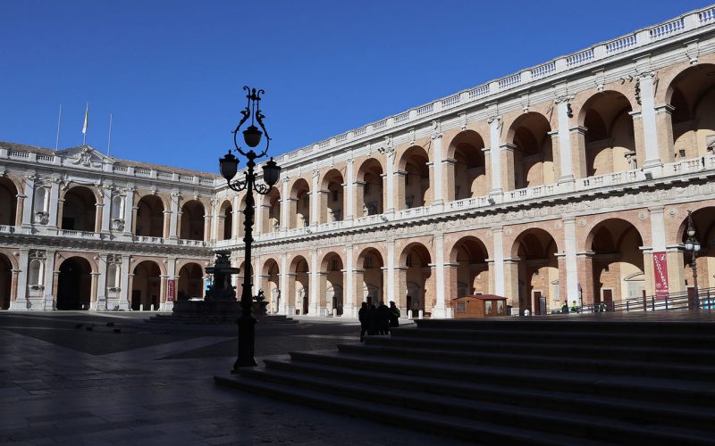 Il palazzo apostolico di Loreto