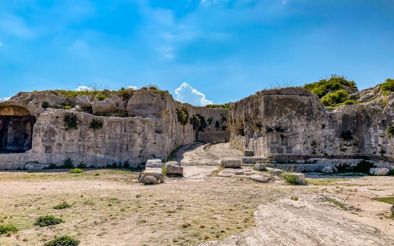 Il parco archeologico della Neapolis a Siracusa